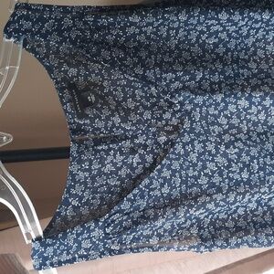 Free-Ann Taylor Floral Sleeveless Top - Blue- Free With Purchase